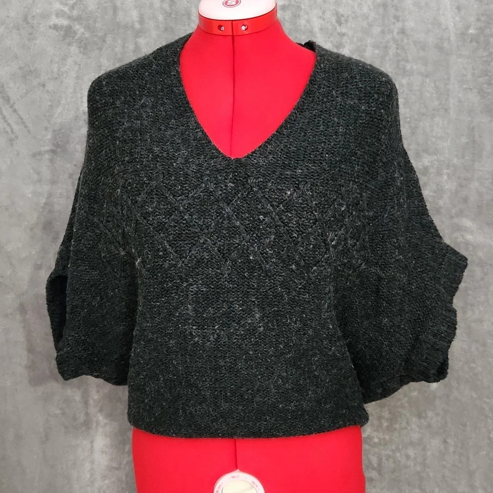 Tulle wool gray sweater size small